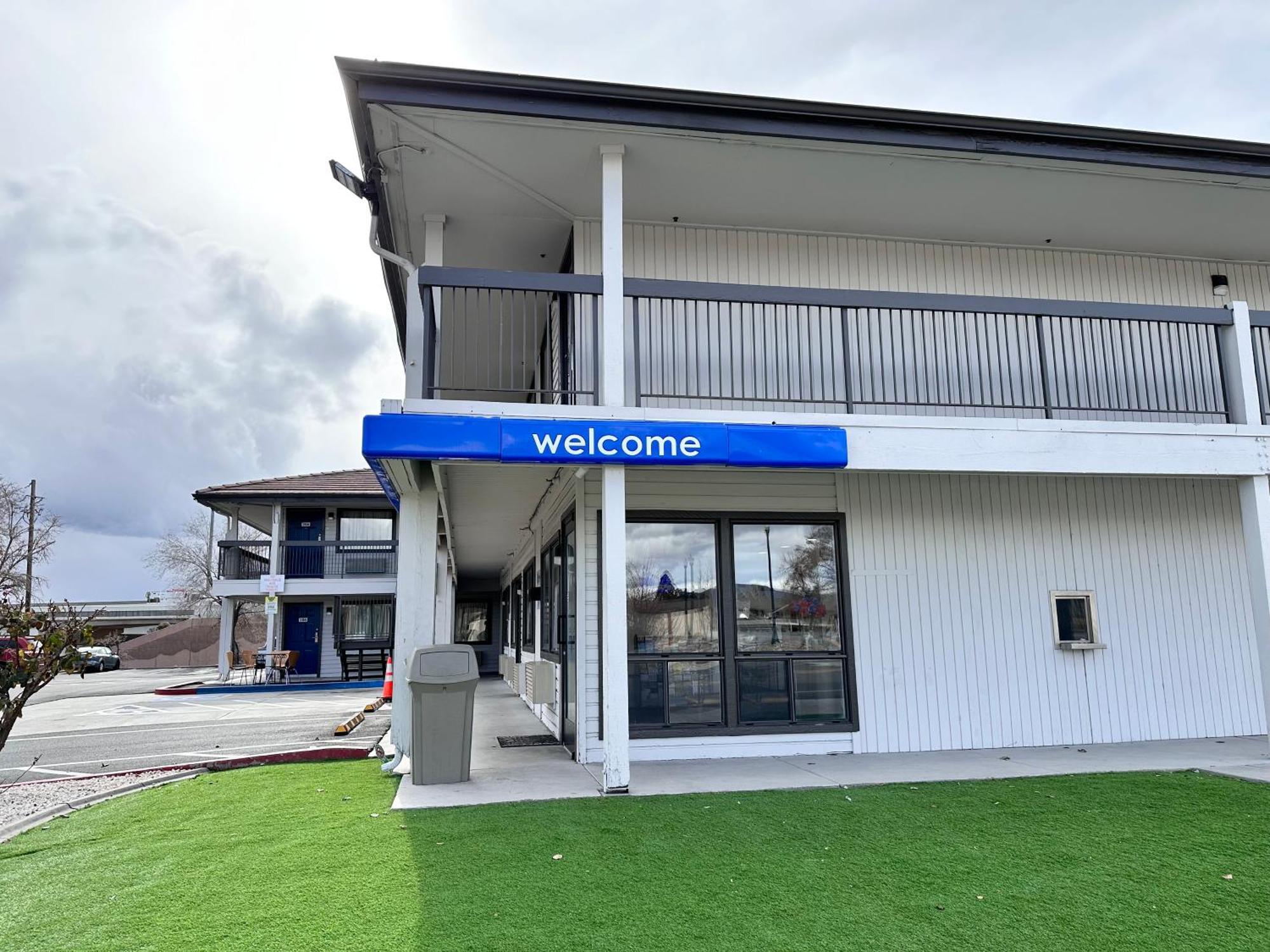 Motel 6-Sparks, Nv - Airport - スパークス エクステリア 写真