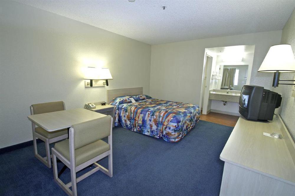 Motel 6-Sparks, Nv - Airport - スパークス 部屋 写真