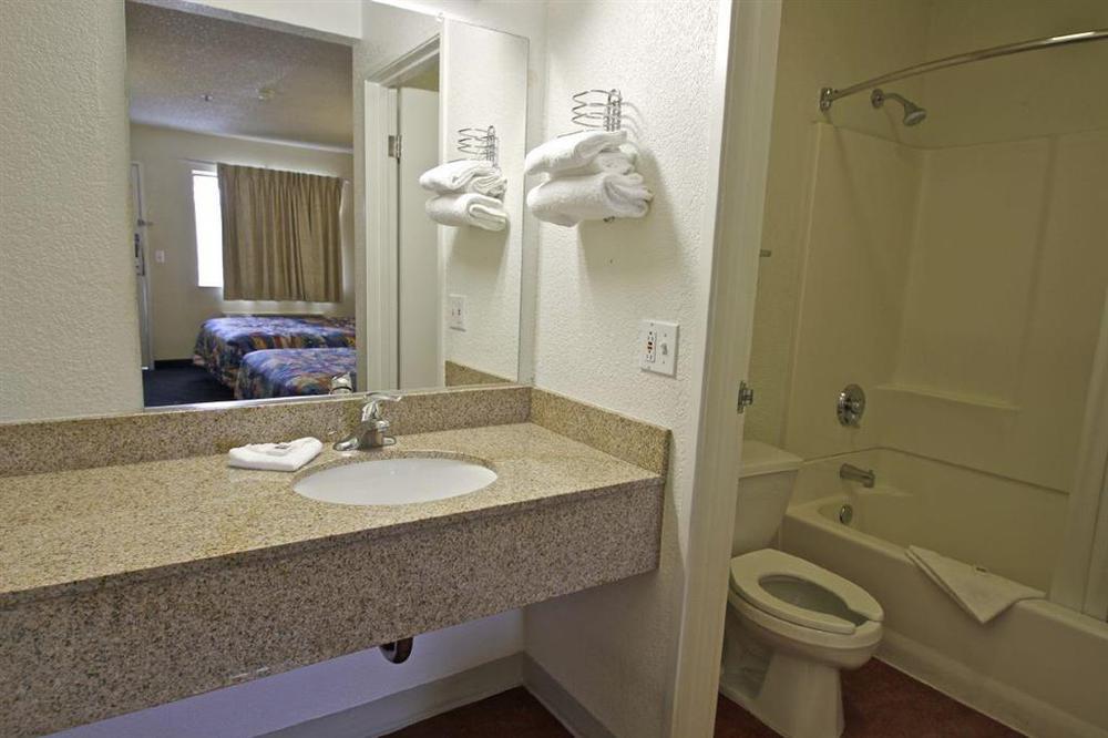 Motel 6-Sparks, Nv - Airport - スパークス 部屋 写真