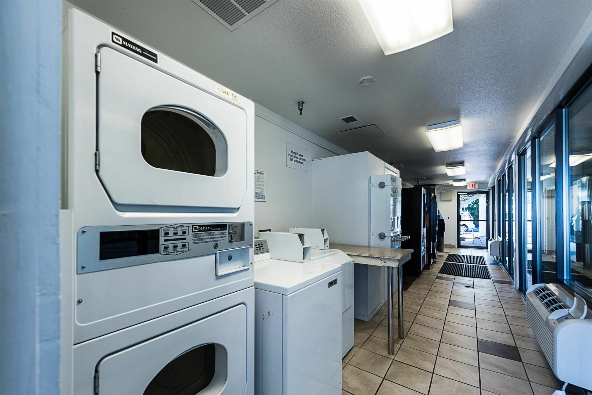 Motel 6-Sparks, Nv - Airport - スパークス エクステリア 写真