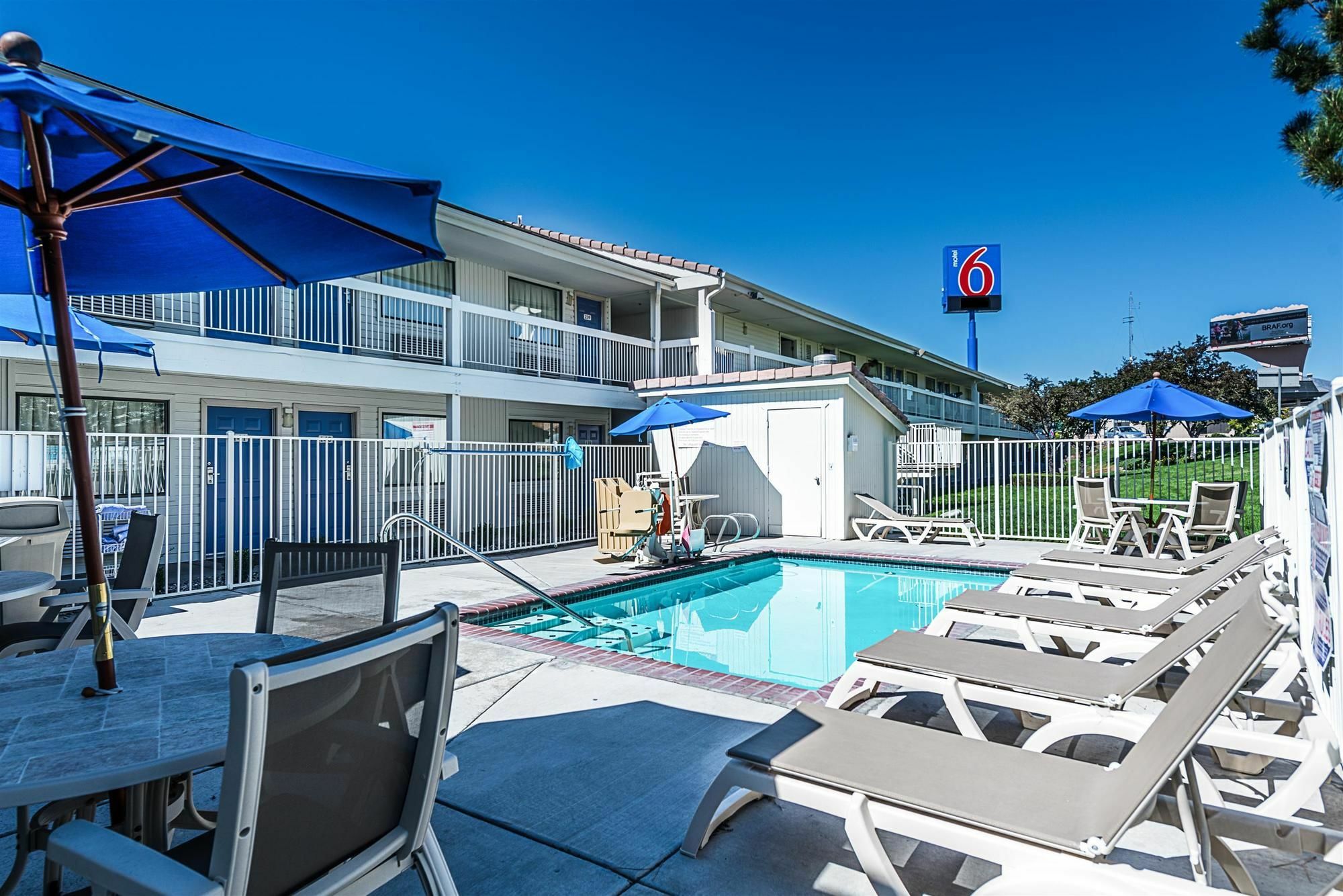 Motel 6-Sparks, Nv - Airport - スパークス エクステリア 写真